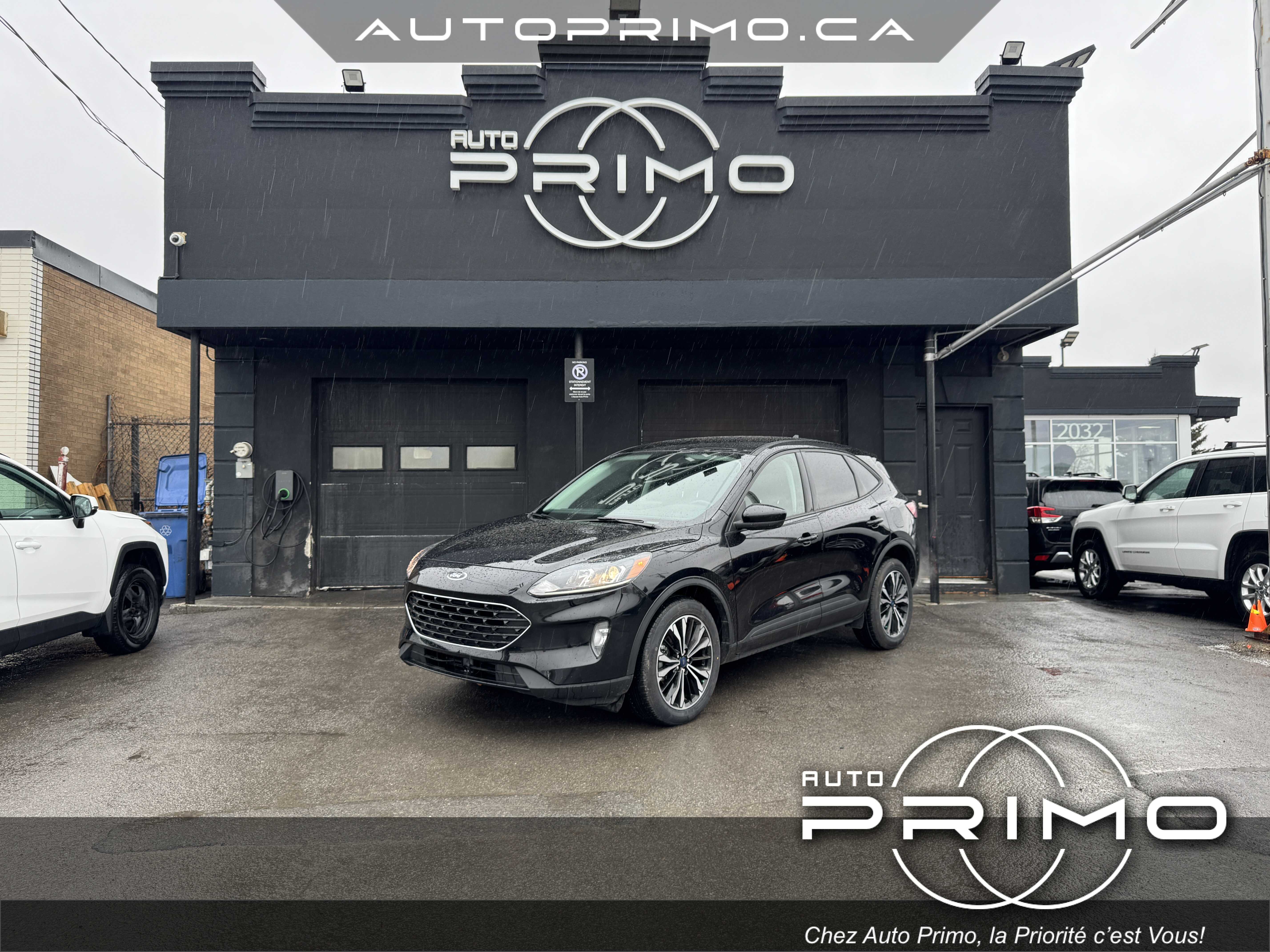 2022 Ford Escape SEL AWD Automatique avec Sièges en Alcantara & Cuir Système de Navigation GPS Carplay Caméra de Recul Démarreur à Distance Bluetooth Mags chez Auto Primo Laval 2022 Ford Escape SEL AWD Automatique avec Sièges en Alcantara & Cuir Système de Navigation GPS Carplay Caméra de Recul Démarreur à Distance Bluetooth Mags chez Auto Primo Laval